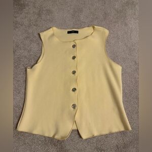 Light Yellow Sleeveless Button-Down Shirt
